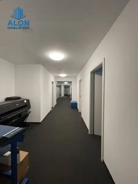 Büro- Fläche im Gemeinschaftsbüro