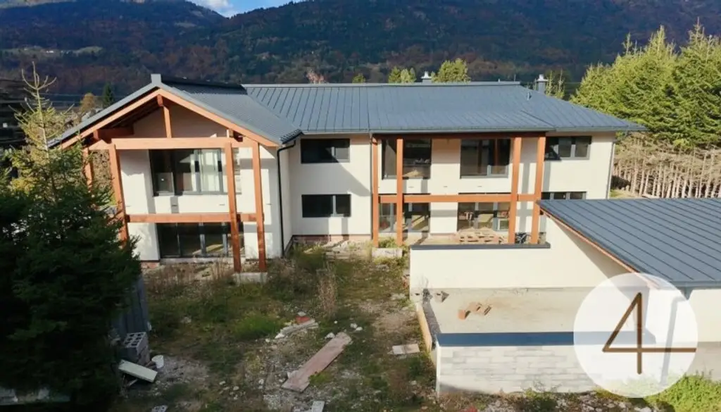 Green House Appartements - Wohnungspaket – direkt am Skilift Nassfeld  grüner Panoramablick - 28 PV-Panele - Stellplätze