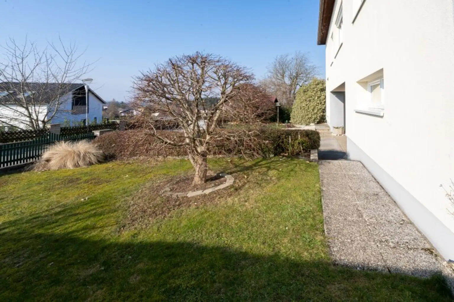 Charmantes Einfamilienhaus mit großzügigem Garten und Pool in Behamberg zu kaufen!