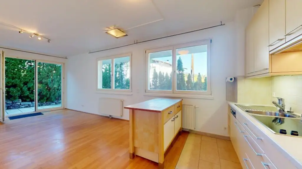 Garten-Terrassen-Wohnung in Ruhelage