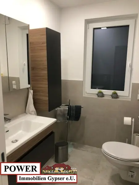 sofort zu beziehen ! Großzügiges, gemütliches Top Ausgestattetes Eckreihenhaus