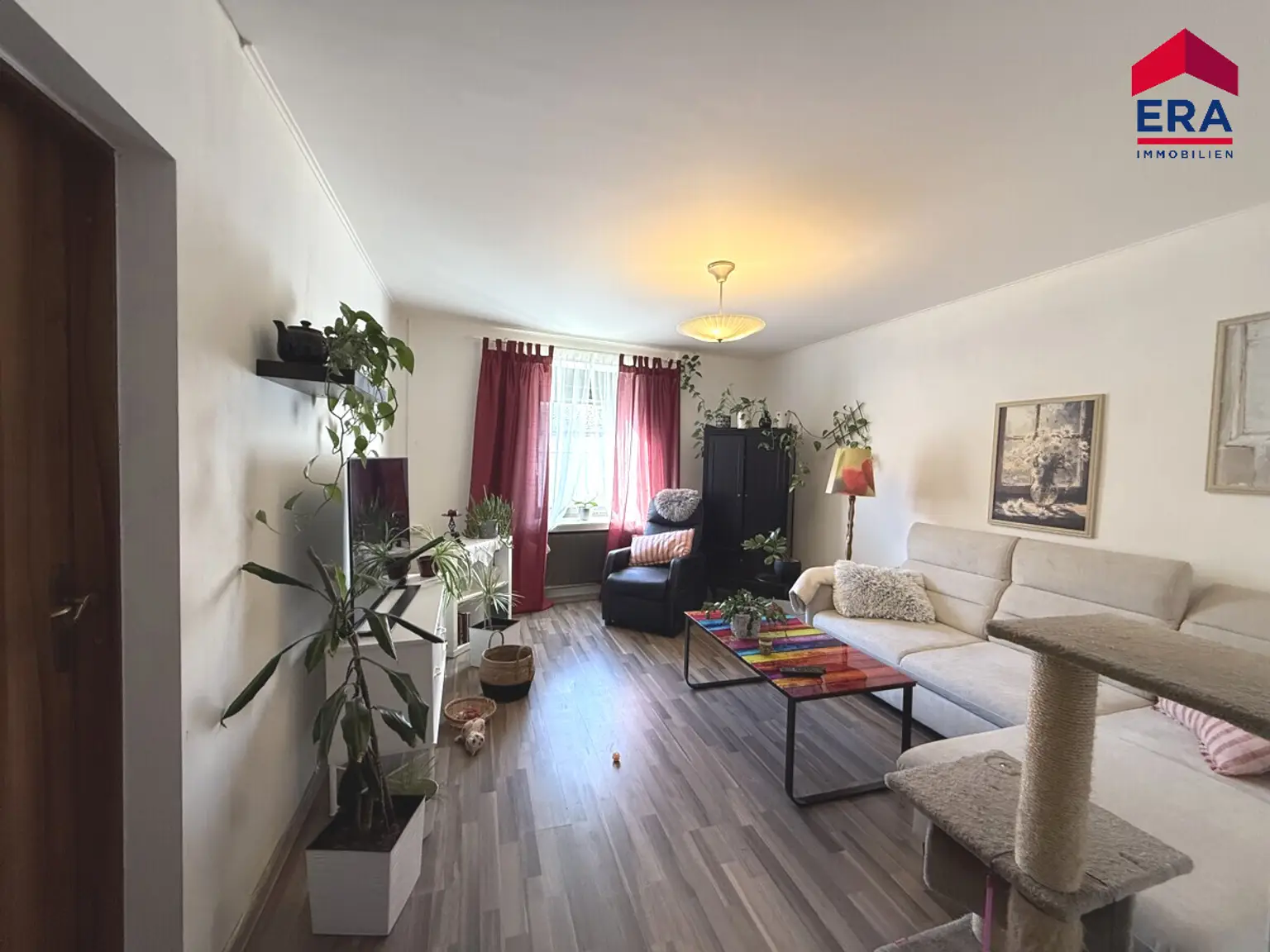 Hausbrunn - Rustikales Häuschen mit Garten, Werkstatt und Nebengebäude!