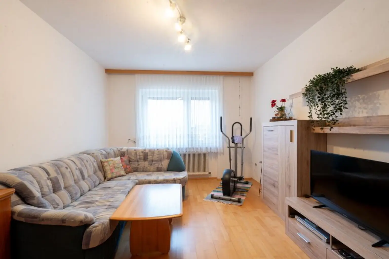 Charmantes Einfamilienhaus mit großzügigem Garten und Pool in Behamberg zu kaufen!