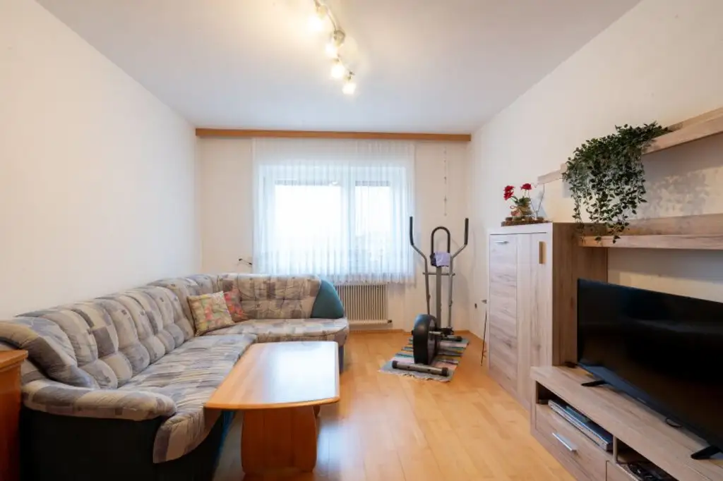 Charmantes Einfamilienhaus mit großzügigem Garten und Pool in Behamberg zu kaufen!