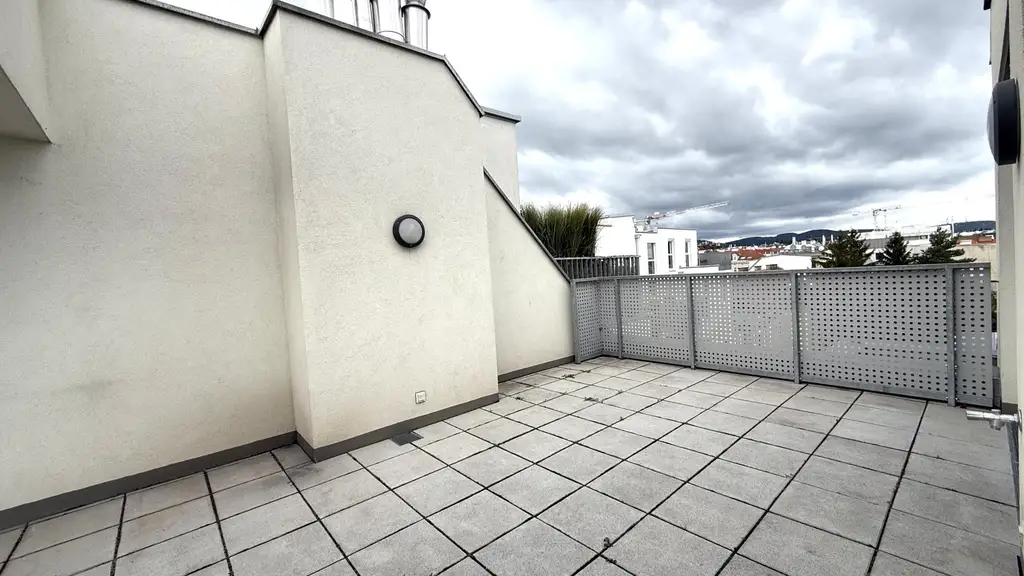 HIGH-LEVEL-PENTHOUSE mit POOL am Dach und DIREKTLIFT!!! 140m² TERRASSENFLÄCHE!!!