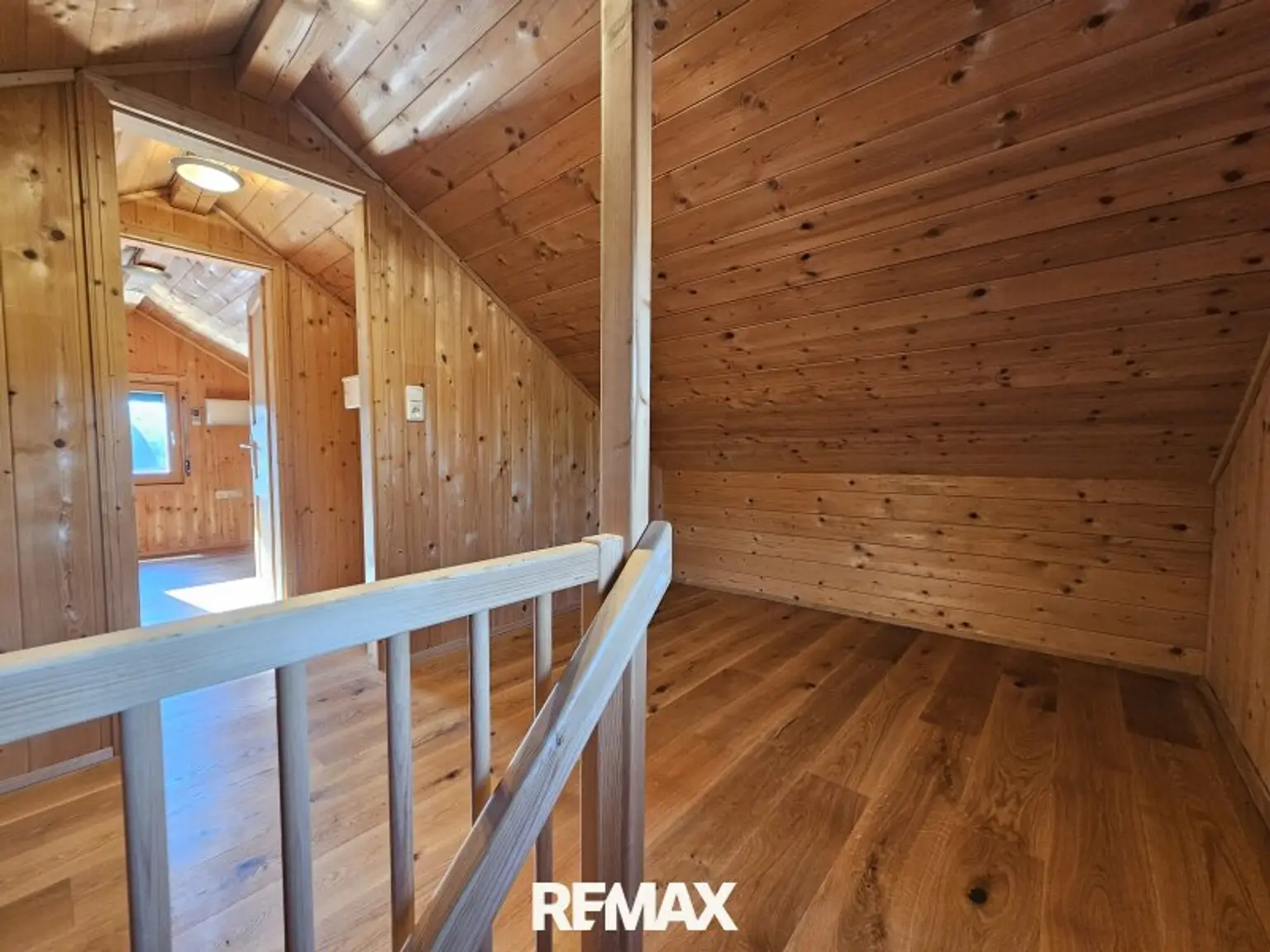 Dachausbau mit Holzstiege