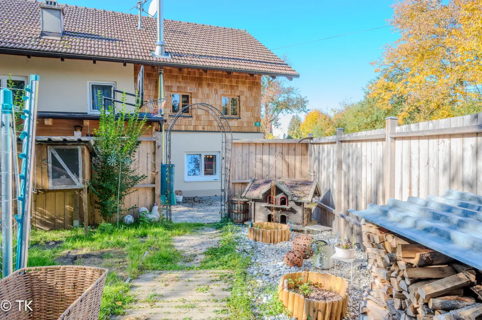 Saniertes Wohnhaus in guter Lage