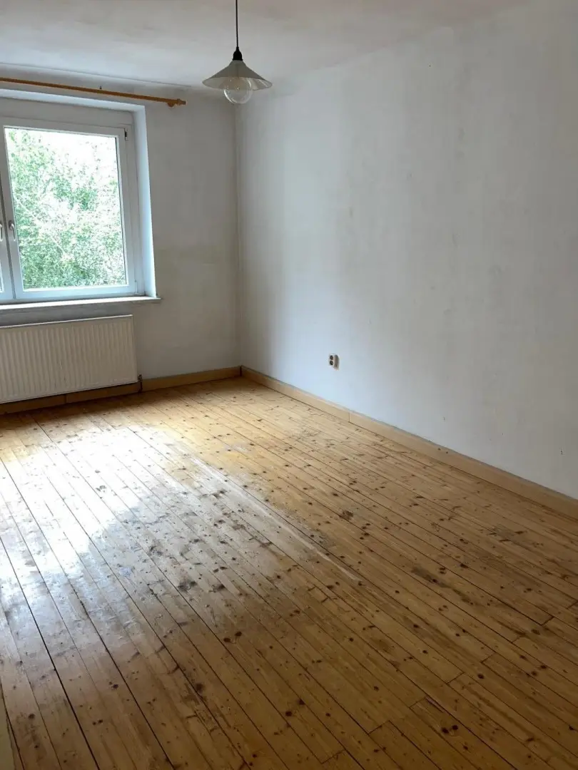 Ältere renovierungsbedürftige Wohnung
