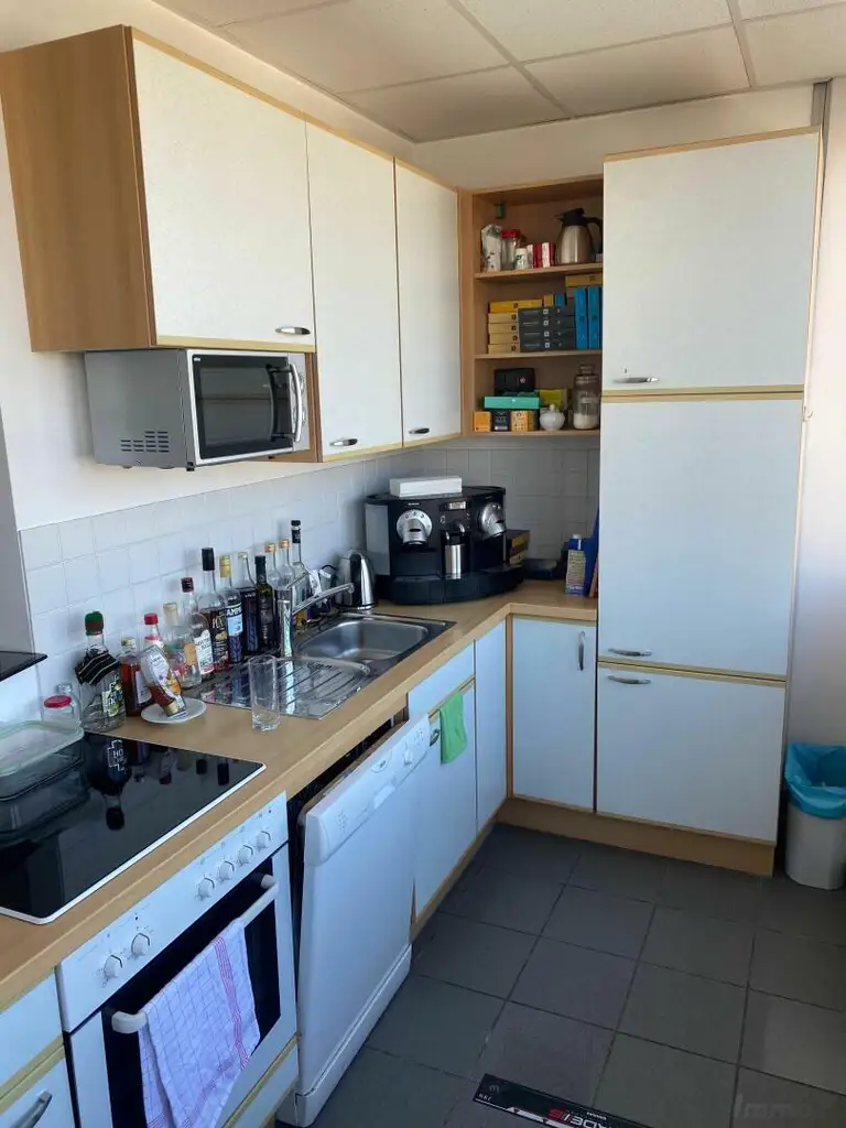 FIRMENSTANDORT-Büros in verschieden Größen oder ganze Etage in Wien 23 - gesamt 331 m²- teilbar ab ca. 23 m²