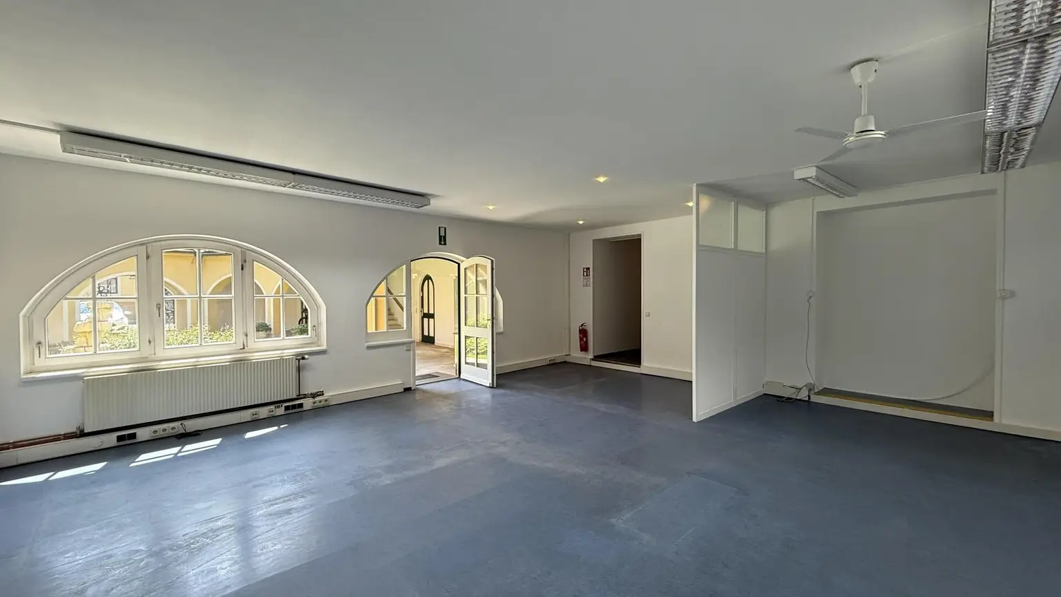 Büro EG