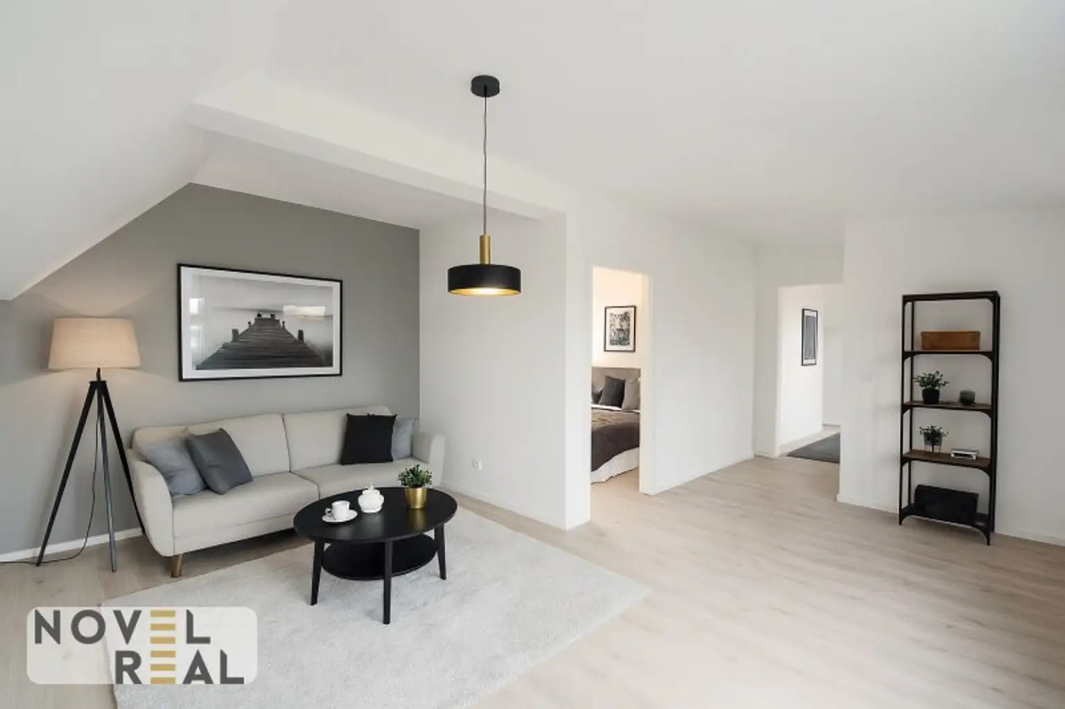 Lichtdurchflutete Dachgeschosswohnung mit großer Terrasse zum Verlieben