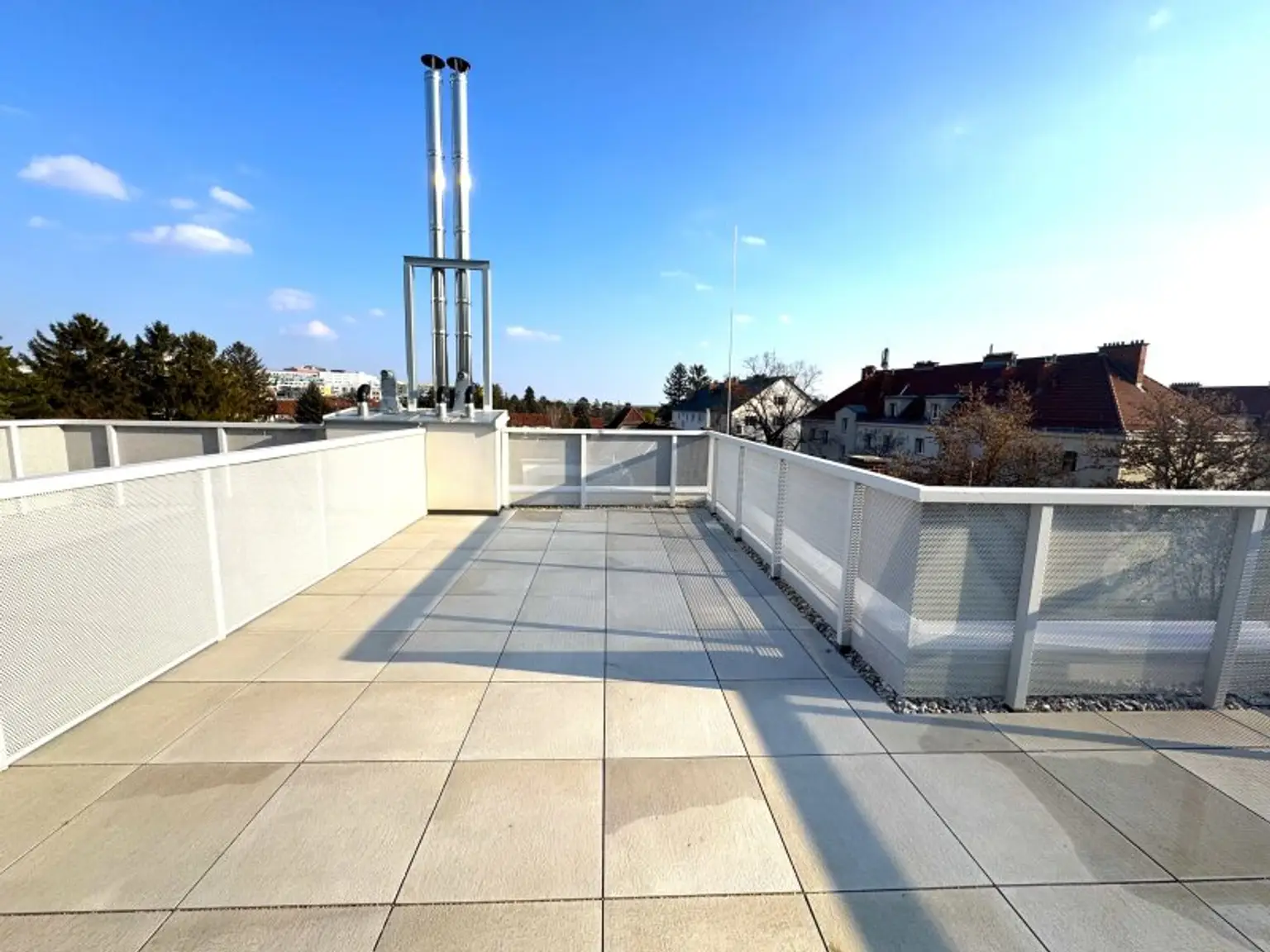 WOHNEN UND GENIESSEN IM SÜDWESTEN VON WIEN! PERFEKTE INFRASTRUKTUR – NÄHE SCHÖNBRUNN!