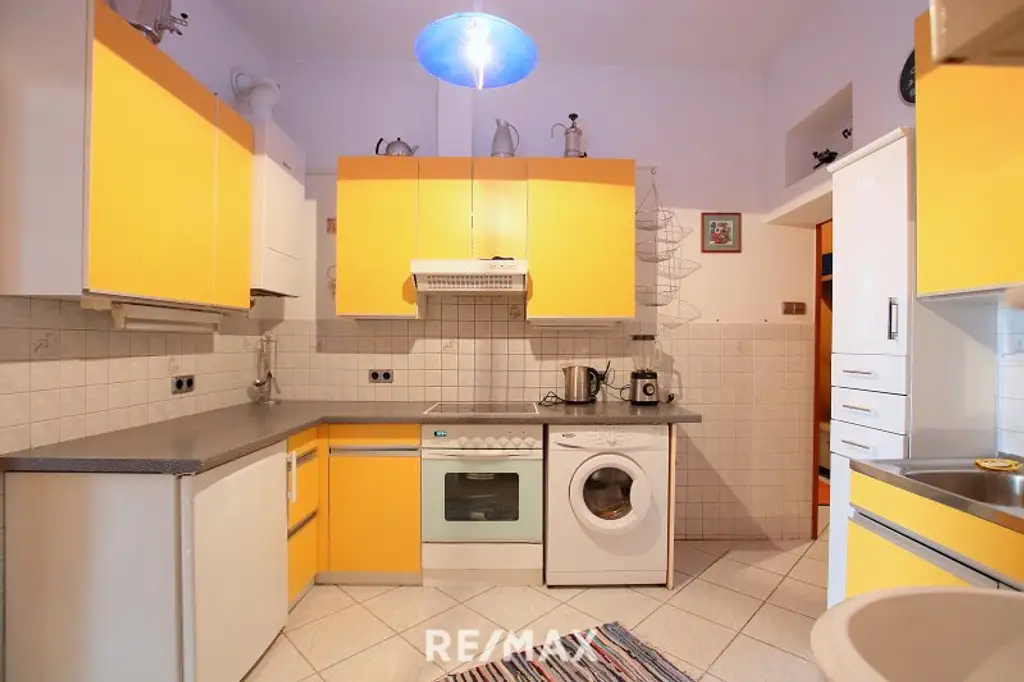 Nette Altbau 3-Zimmer Wohnung mit Balkon und Eigengarten in zentraler Lage in Penzing, sehr gute Infrastruktur!