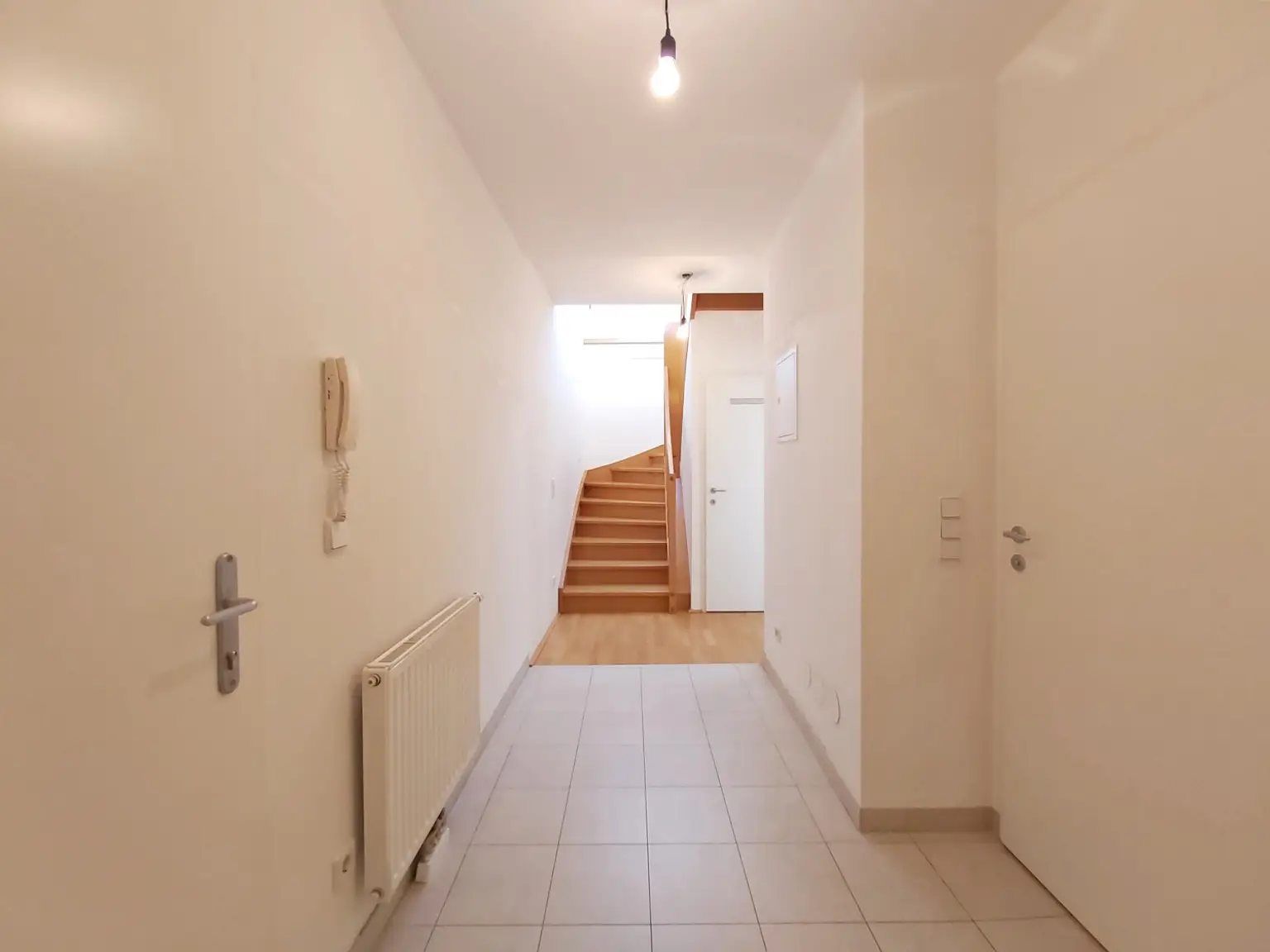 Moderne Maisonette mit 3 Zimmern und Dachterrasse nächst Enkplatz!