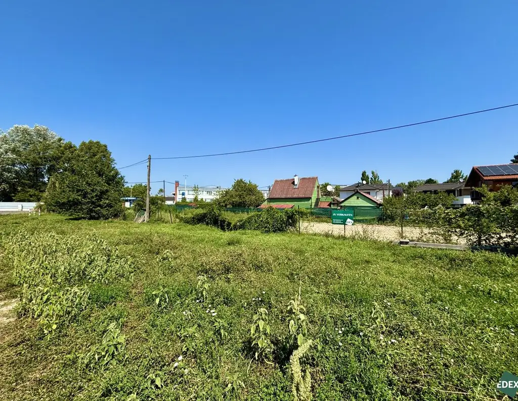 Baugrund in ruhiger Lage - teilbar in 3 attraktive Bauparzellen