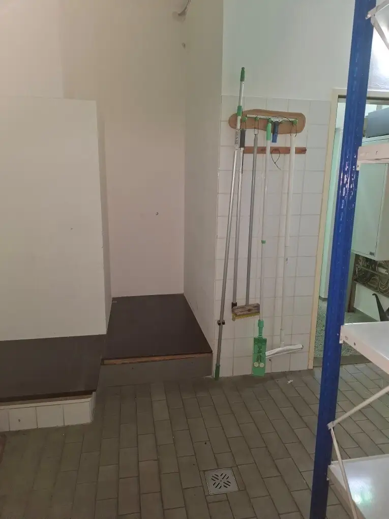 Aufgelassene Tankstelle mit viel Grundstück bei Liezen zu kaufen !