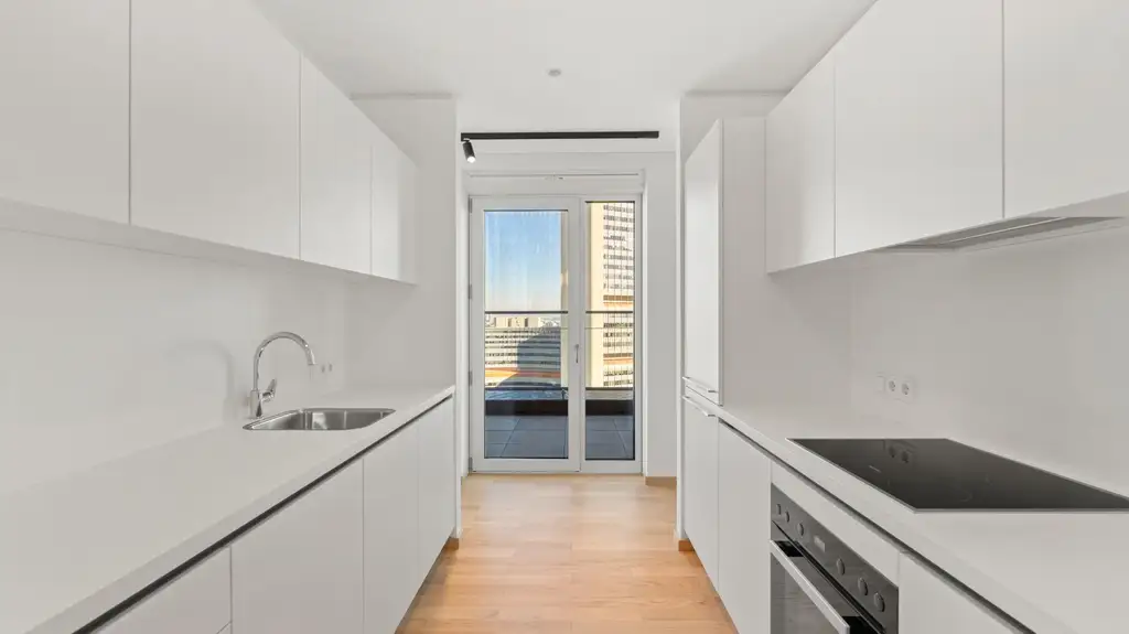 DC-FLATS: Exklusives 3-Zimmer-High-End-Apartment bei der UNO-City – Erstbezug!