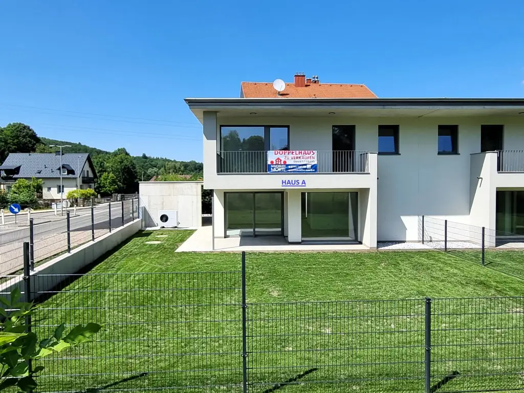 NEUBAU - DOPPELHAUSHÄLFTE IN SONNIGER LAGE