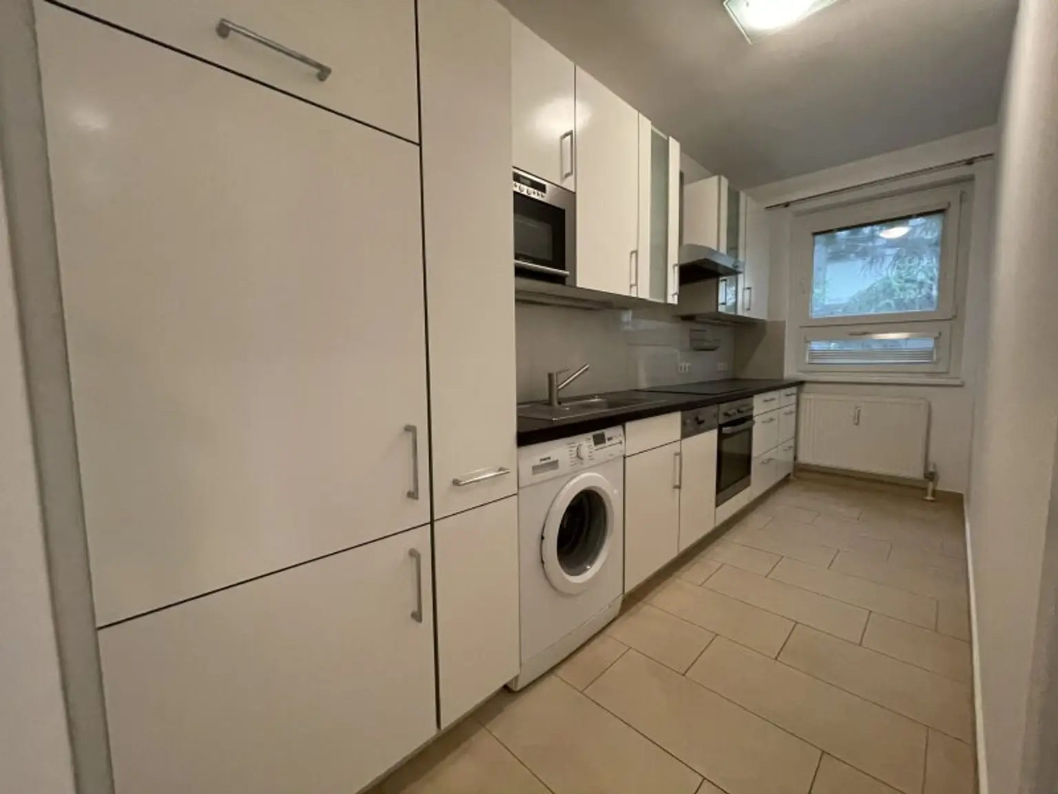 Charmante 2-Zimmer Wohnung mit zentraler Begehbarkeit in absoluter Ruhelage!