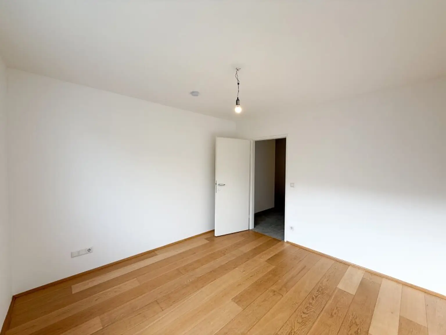 Attraktive 2-Zimmer Wohnung mit Loggia im 16.Bezirk - zu verkaufen!