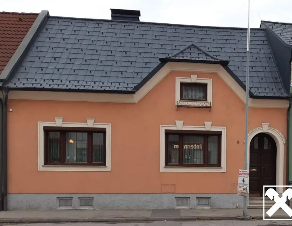 945 m² Baugrundstück in zentraler Lage von Spillern mit Altbestand