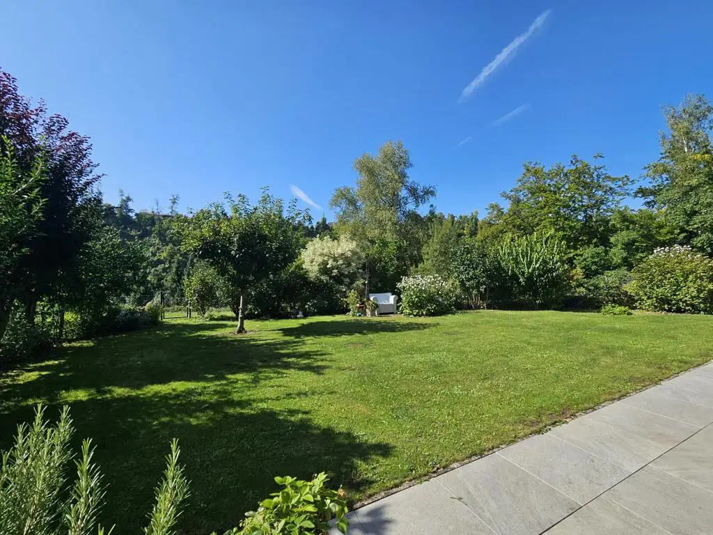 Stilvolle 127m² Gartenwohnung direkt an der Traun