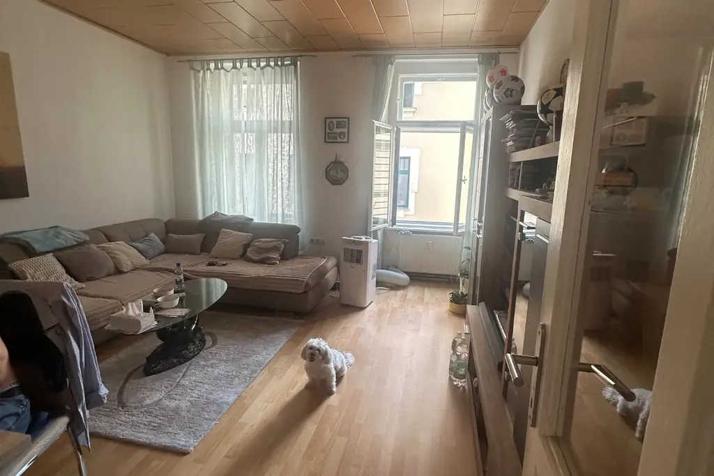 Anlegerwohnung in ruhiger Seitengasse unweit der U6 Station Gumpendorfer Straße