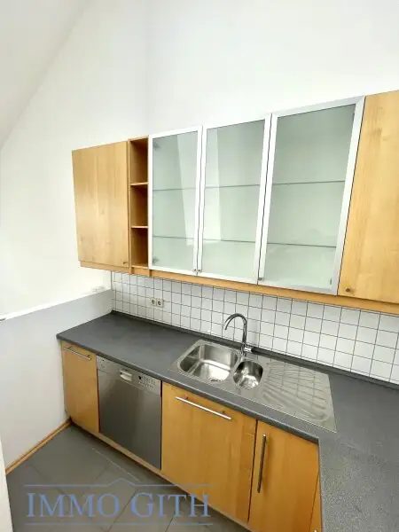 DACHGESCHOSSJUWEL MIT SPEKTAKULÄREM WIENBLICK - UNBEFRISTET & PROVISIONSFREI ZU MIETEN!