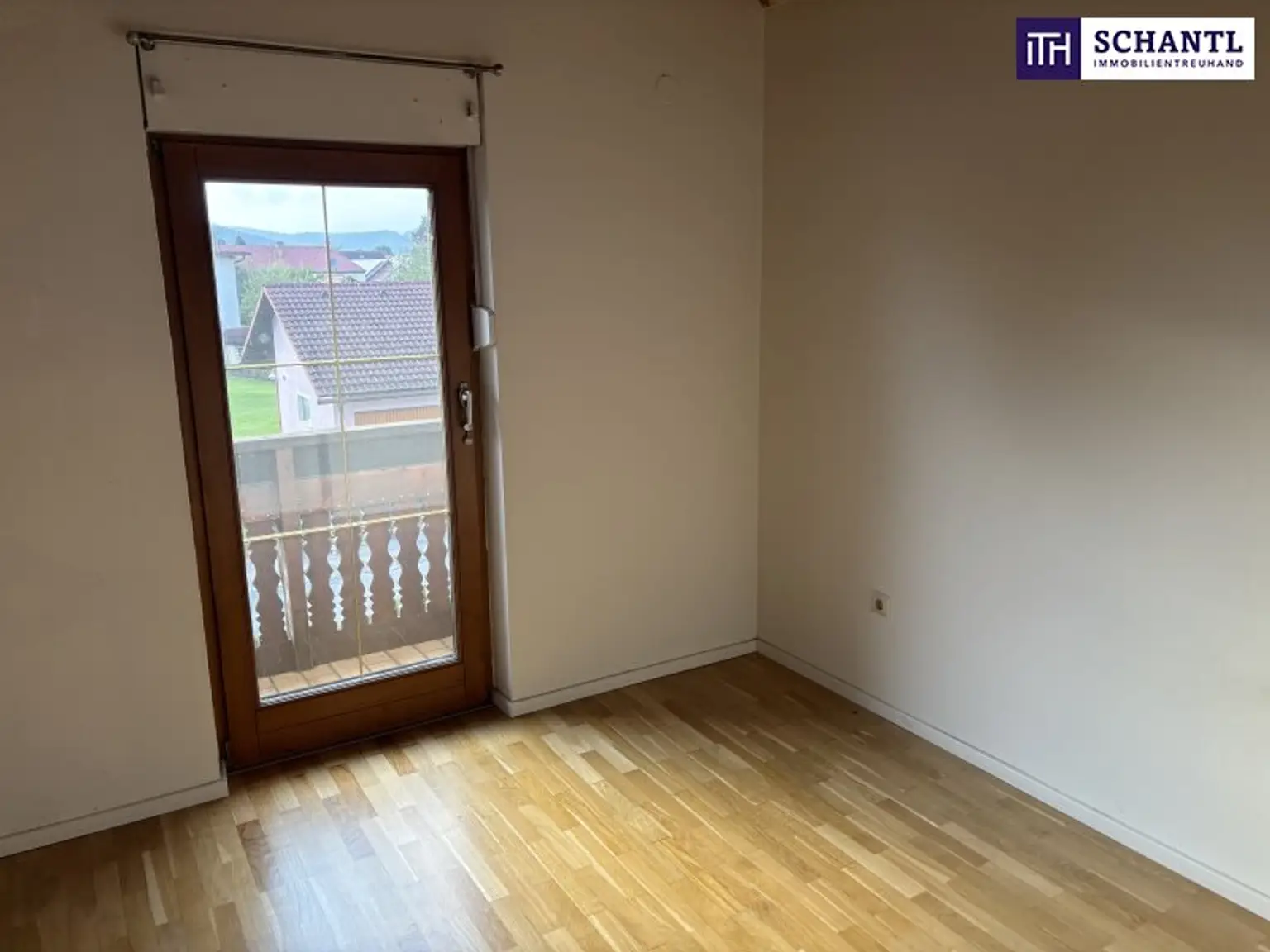 ++PERFEKTE FAMILIEN- oder STUDENTEN- MAISONETTENWOHNUNG zum WOHLFÜHLEN mit 2 BALKONE** 3 SZ, BÜRO, WOHNKÜCHE++ CARPORT++ca. 123 m² WOHNFLÄCHE++