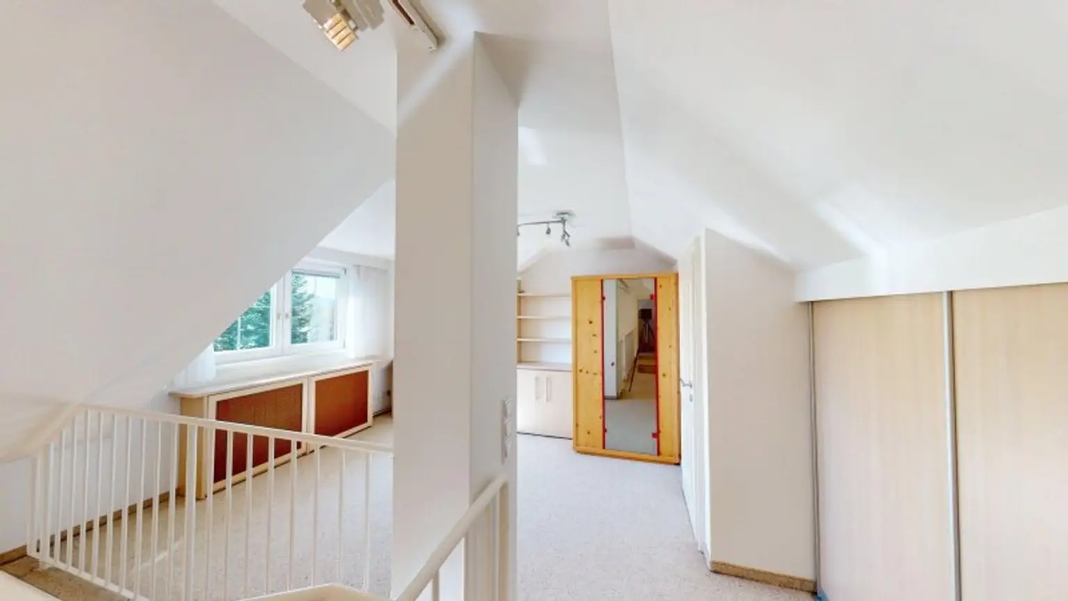 Einmalige Dachgeschoss-Maisonette mit Top-Ausstattung