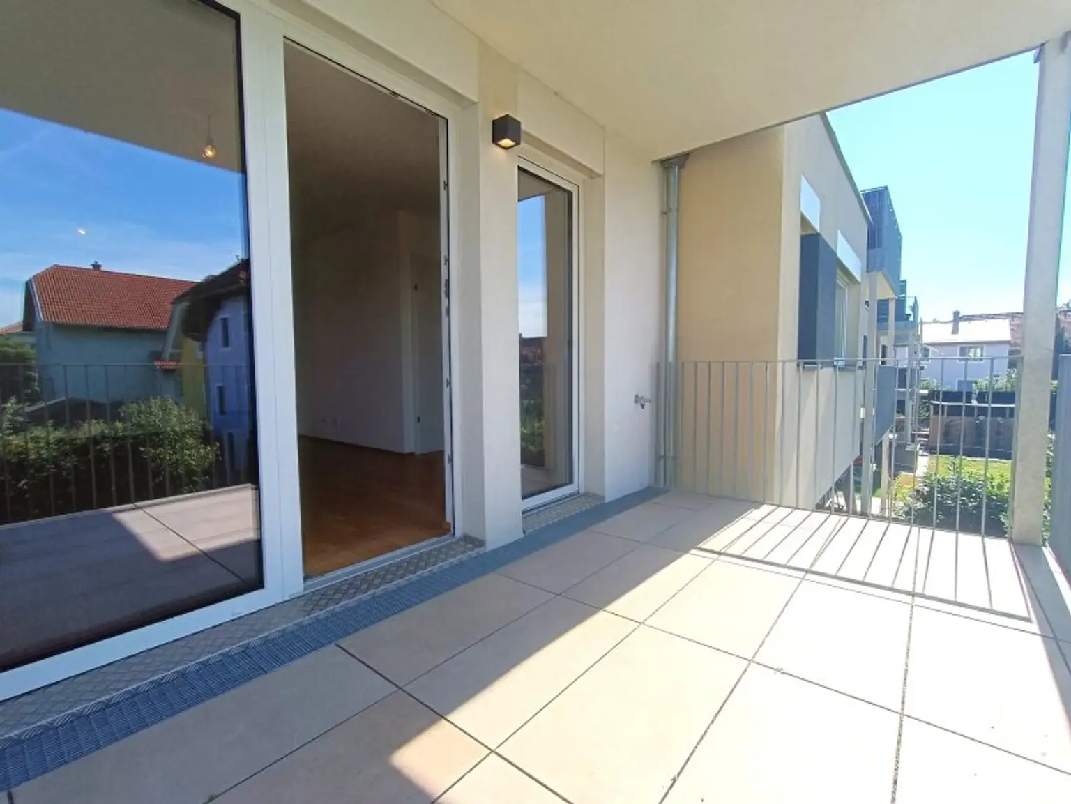 Neubau! Siedlung Rustenfeld! 4-Zimmer Wohnung mit traumhaftem Ausblick auf rund 103 m² mit Balkon!