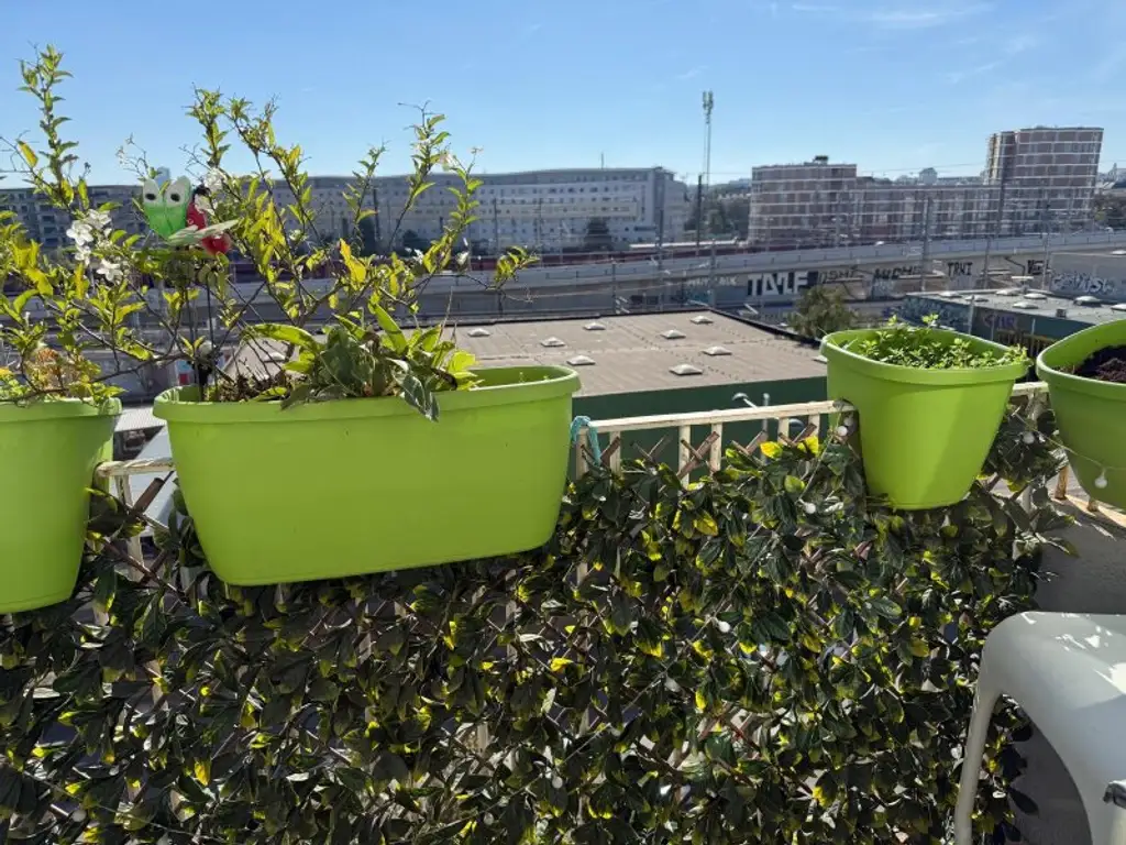 Gut geschnittene 2-Zimmer-Wohnung mit kleinem Balkon - U-Bahn Nähe
