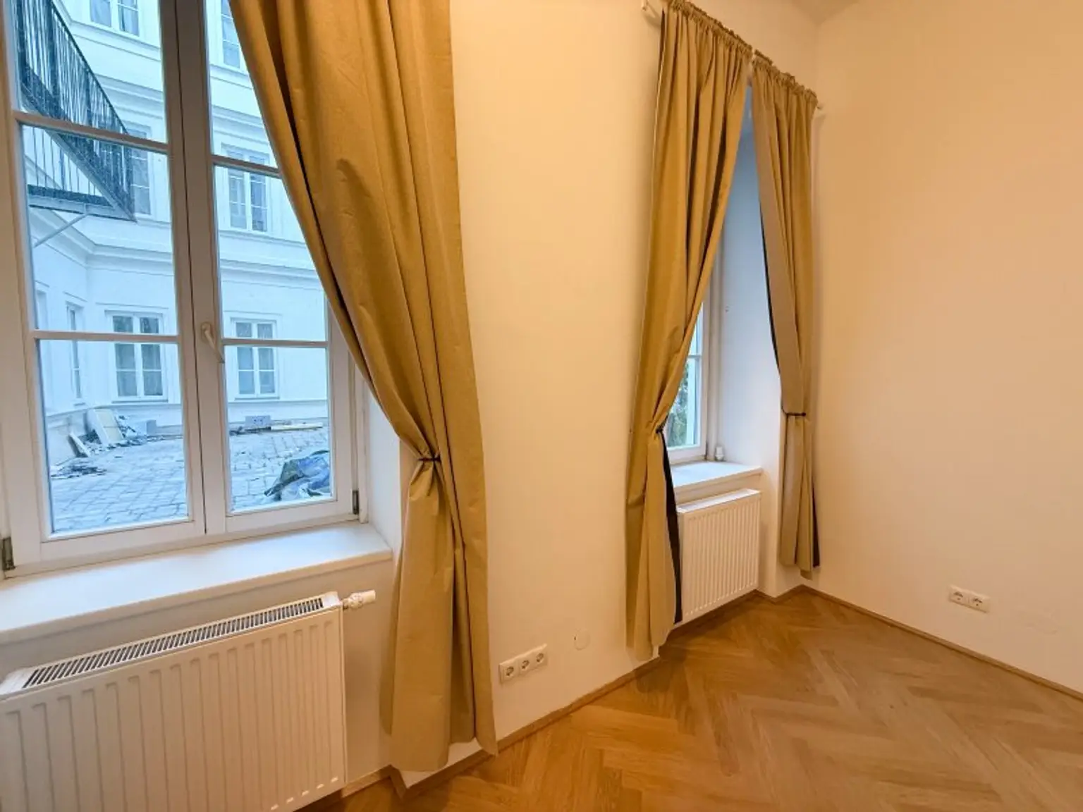 4-Zimmerwohnung im Adlerhof 1070 Wien zu vermieten | Erdgeschoß