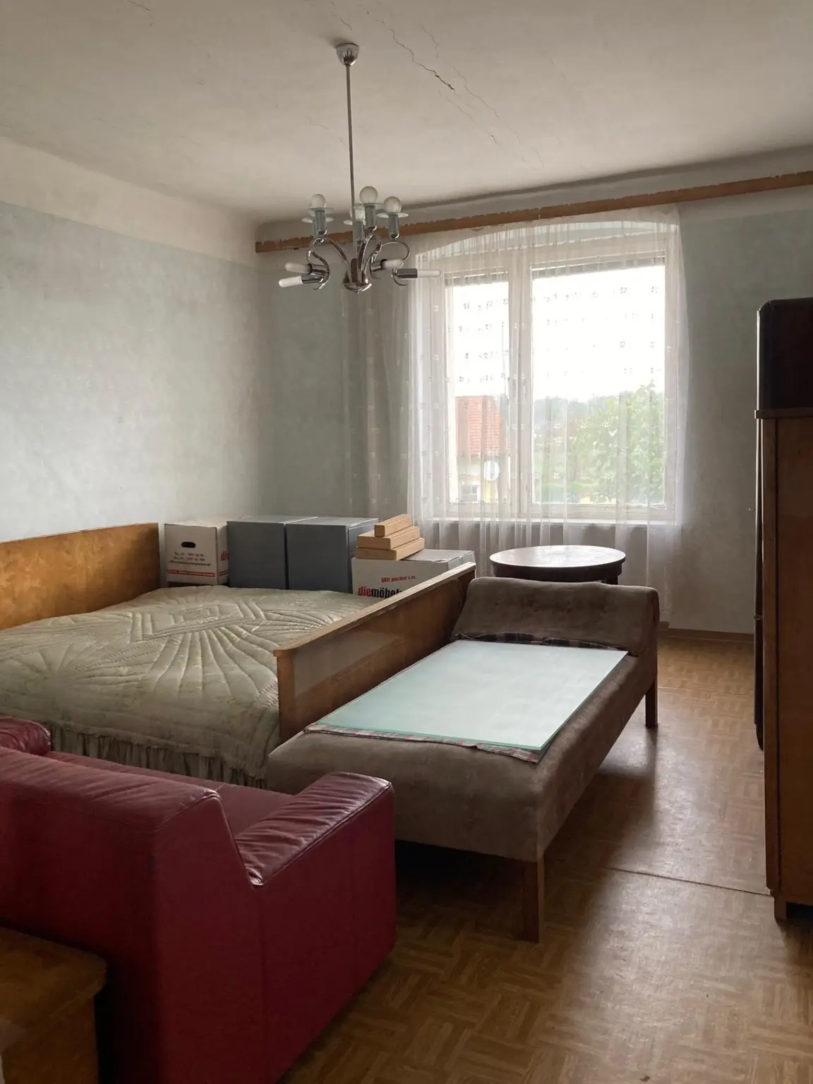 SANIERUNGSBEDÜRFTIGE JAHRHUNDERTWENDEVILLA ALS FAMILIENWOHNTRAUM IN BESTLAGE VON ZEISELMAUER MIT HOHER LEBENSQUALITÄT SOWIE WOHNKOMFORT
