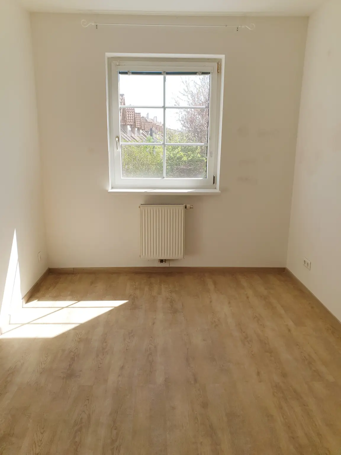 Zwei Zimmerwohnung mit Balkon zu vermieten!