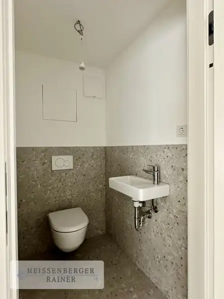 BOUTIQUE RETAIL SPACE /// BESTLAGE IM SERVITENVIERTEL