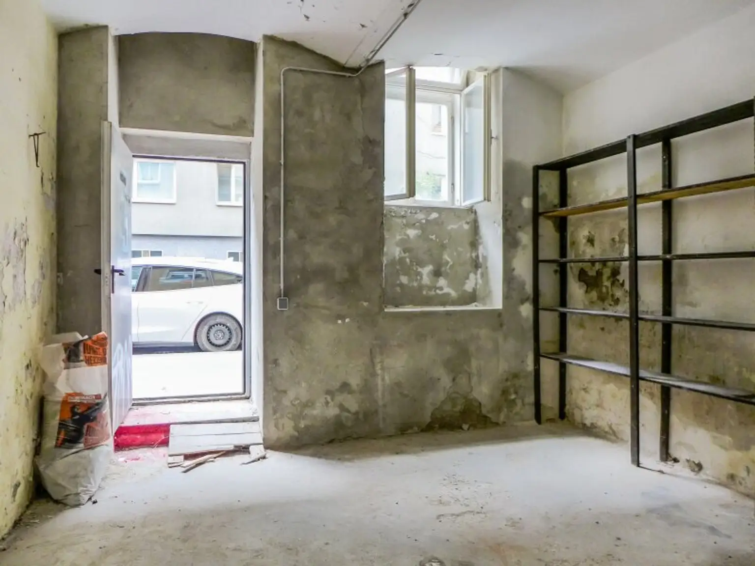 Strassenseitig begehbare Lagerflache - Nähe Palais Liechtenstein -  HMZ 5€/qm