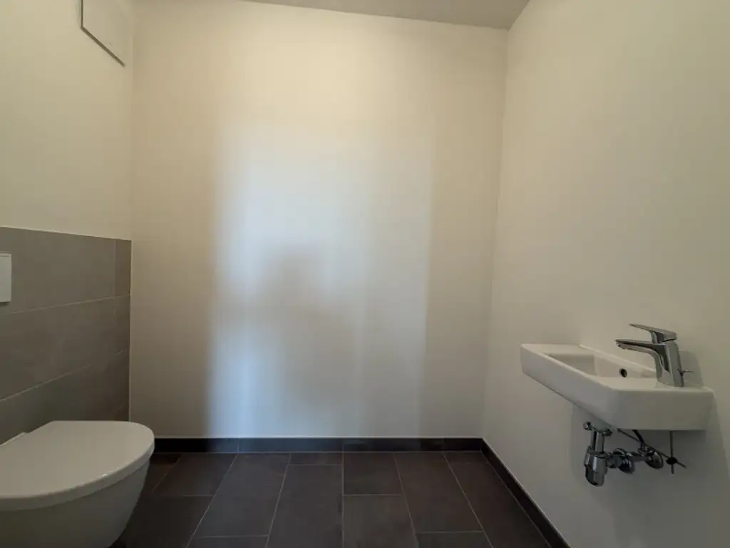 Tolle 3-Zimmer Wohnung in traumhafter Lage nahe dem Kagraner Platz! Erstbezug auf Eigengrund, provisionsfrei und fertiggestellt