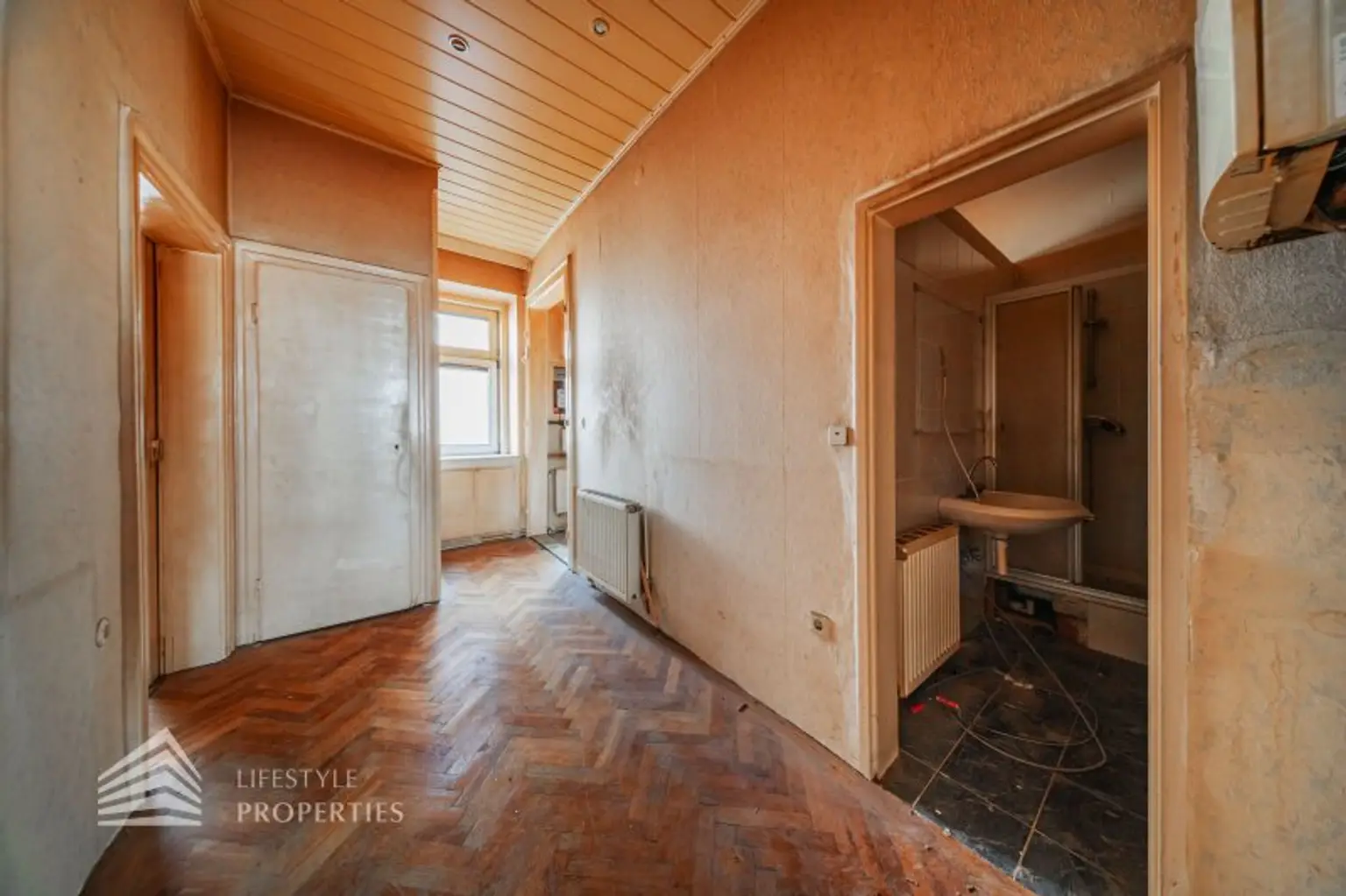 Helle 2-Zimmer Wohnung, Nähe Meiselmarkt