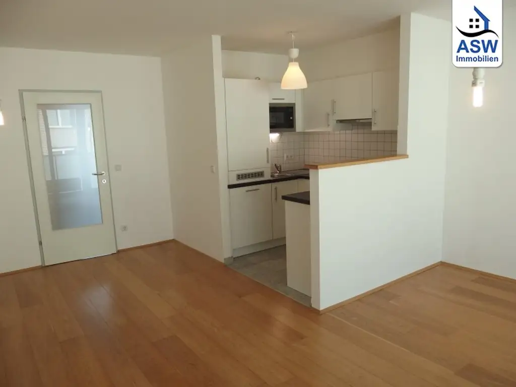 Sonnige 3-Zimmerwohnung mit Loggia Nähe Linzer Straße
