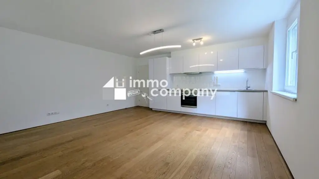 Moderne 3-Zimmer-EG-Wohnung mit Terrasse in zentraler Lage - inkl. TG-Stellplatz & Küche!
