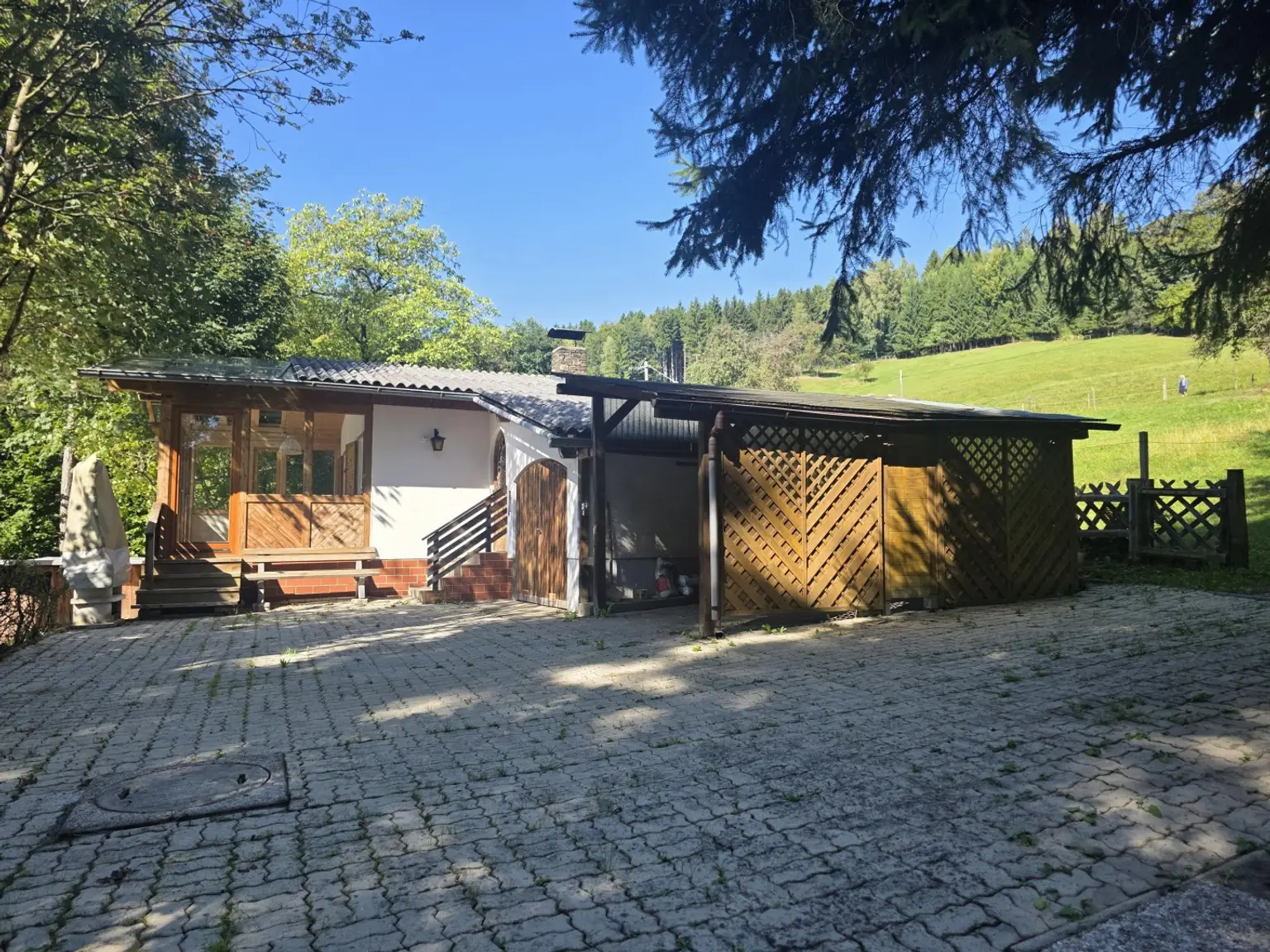Aussichtslage, Ruhelage mitten im Stainzer Schilcherland!