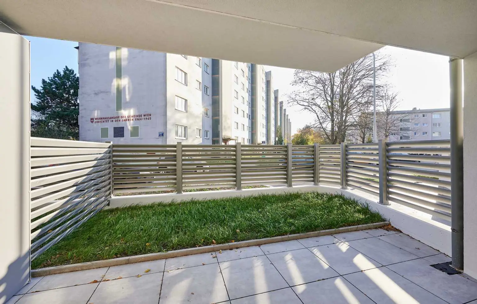 Traumhafte 2-Zimmer-Gartenwohnung in grüner Oase nahe der Donau!
ERSTBEZUG!