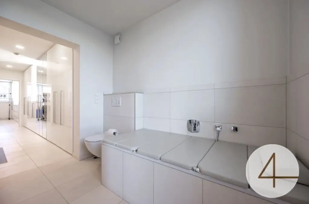 2 premium Villen direkt nebeneinander - mit grünen Weitblick - sonnige Ausrichtung - hochwertige Ausstattung - Salzwasserpool - Garage - Lift