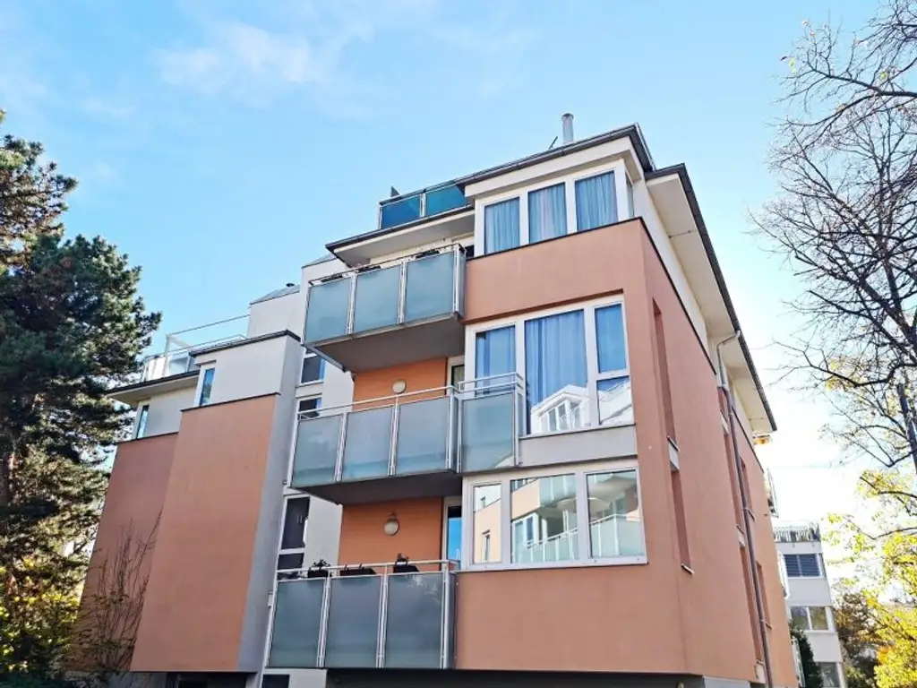 DACHGESCHOSS, Daringergasse, sonnige 76 m2 Neubau mit 6 m2 Balkon, 2 Zimmer, Wohnküche, Wannenbad, Parketten, Grünblick