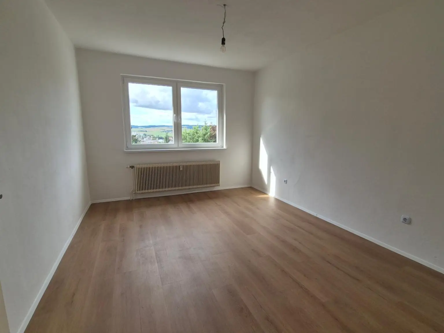 MIETWOHNUNG IM ZENTRUM MIT BALKON