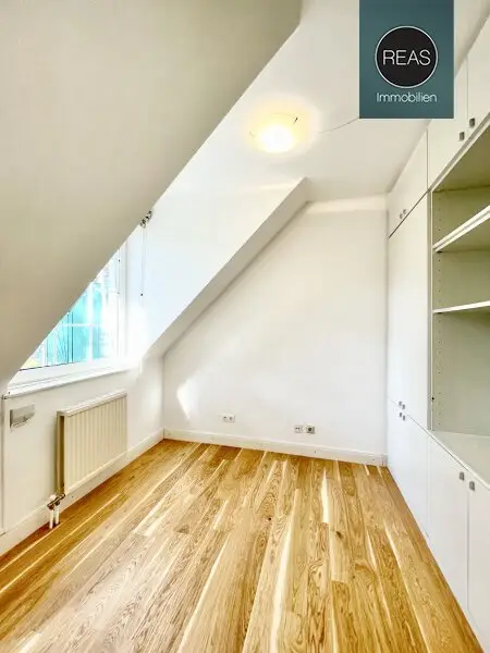 Döblinger Cottage ! Klimatisiertes Luxus - Dachgeschoss - Apartment mit 2 Terrassen! Garage verfügbar!