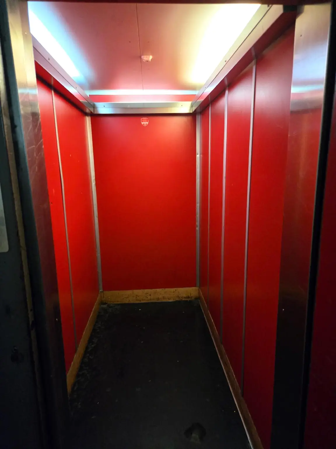 Personenkabine Lift (rollstuhlgerecht)