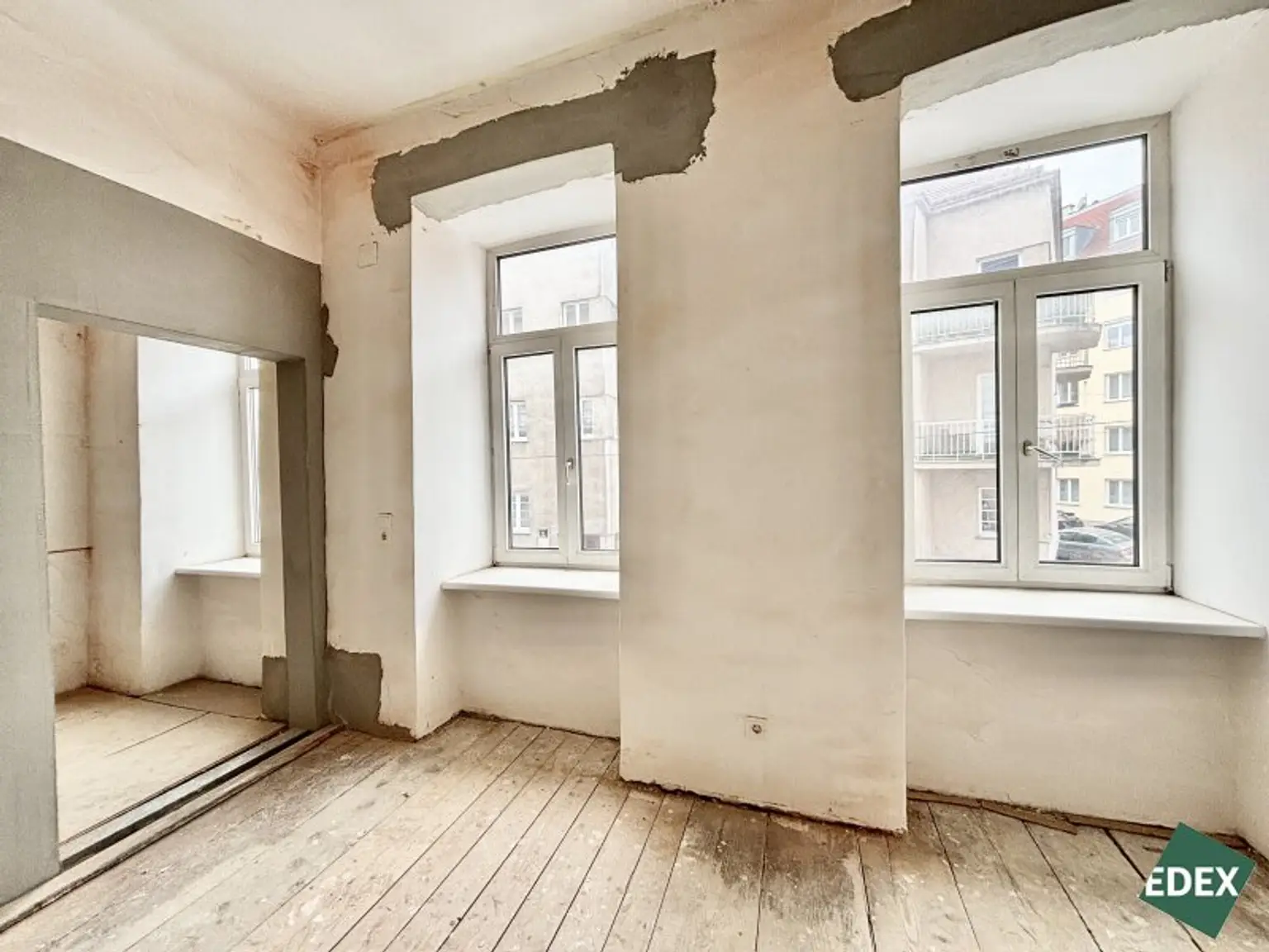 Sanierungsbedürftige 1,5-Zimmer-Altbauwohnung in guter Lage in Meidling