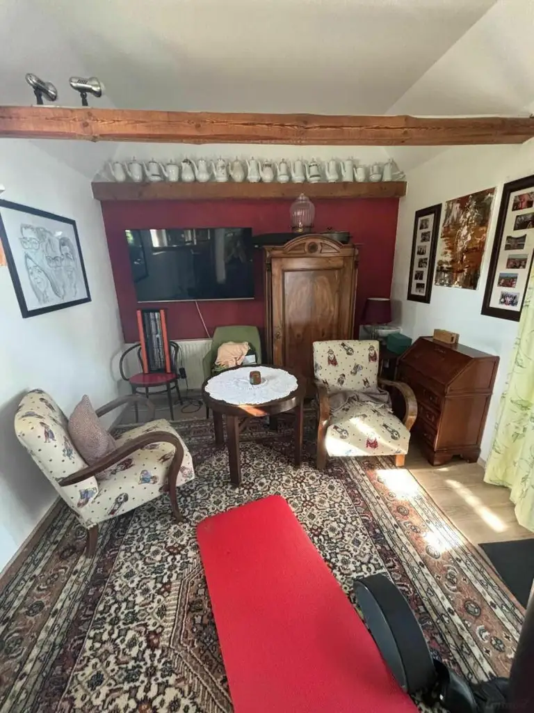 **RARITÄT**Einzigartiges Haus in BESTLAGE in unmittelbarer Nähe zur Therme**parkähnlicher Garten**Wintergarten**Nebengebäude mit Fitness**uvm ...!**